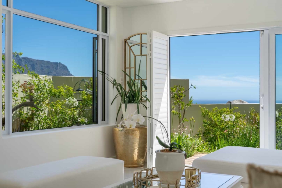 3 Bedroom Property for Sale in Camps Bay Western Cape